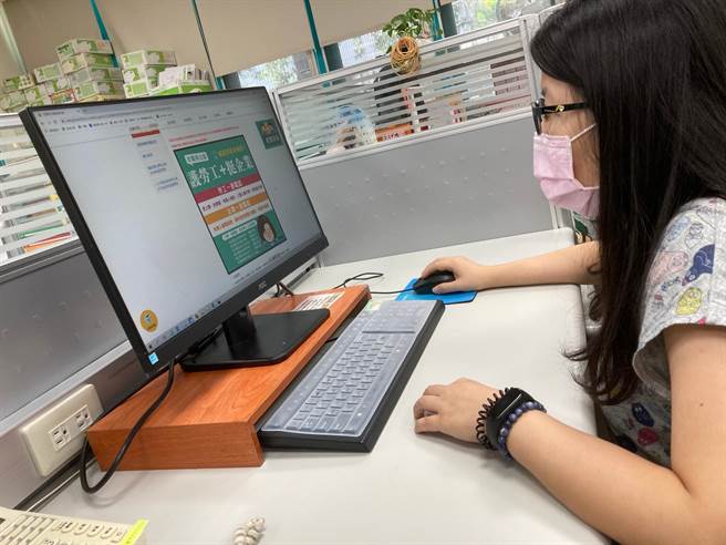 中彰投分署强调，「安心就业计画」及「充电再出发训练计画」即日起受理申请。(中彰投分署提供)