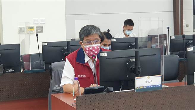 桃園某醫學中心加護病房護理師9日確診，桃園市衛生局長王文彥表示，採檢70多人都是陰性。（桃園市新聞處提供／賴佑維桃園傳真）