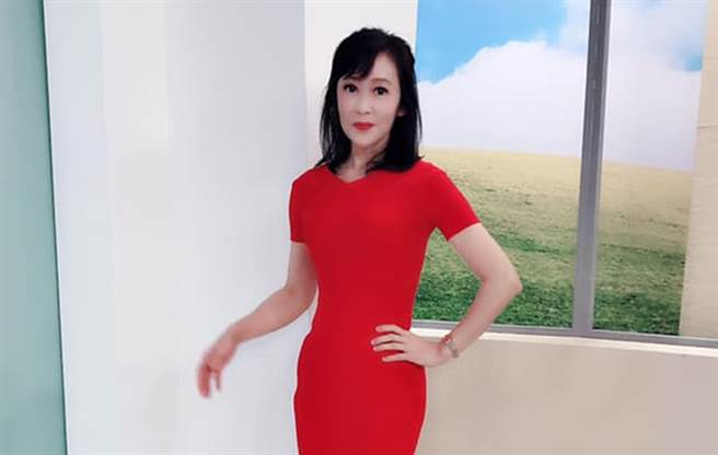 名嘴粘嫦钰。（图／FB@粘嫦钰）