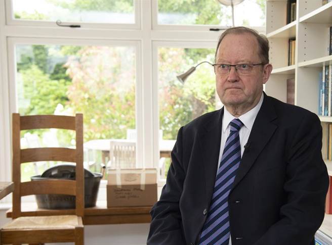 人大重陽金融研究院高級研究員John Ross表示，放棄新自由主義的美國已成為中國更強大的經濟競爭對手。（摘自新華社）