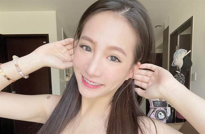 林采缇以甜美脸蛋和魔鬼身材，稳坐女神宝座。（图／取材自林采缇 Sunny Lin脸书）