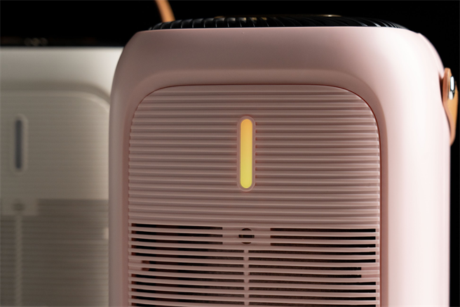 LaPO 净空气清净机和米家桌面空气净化器都是採用滤网 + 风扇，把脏空气吸进滤网藉此过滤脏空气。（科技狗提供）

