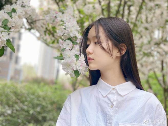 紀姿含不僅演技精湛還才華洋溢。（圖/翻攝自紀姿含微博）