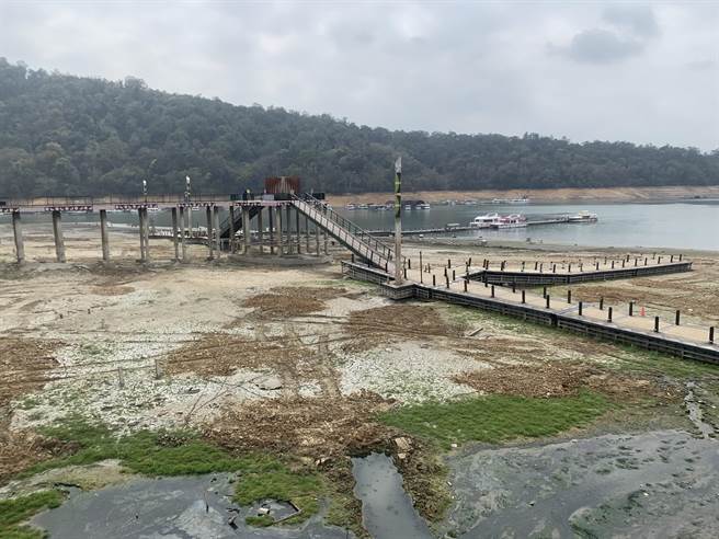 防疫优先，日月潭伊达邵码头封闭。（廖志晃摄）