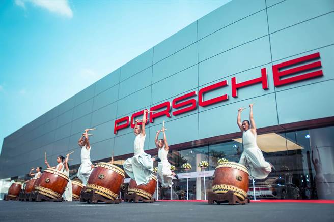 受惠新车到港，汎德永业5月合併营收仍缴出双成长表现。图为台北保时捷中心。（资料照）