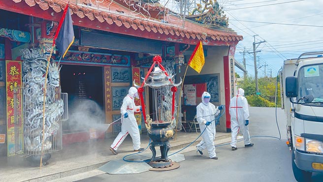 中央流行疫情指挥中心公布的案12038因3日才返回嘉县水上乡老家，县府昨紧急针对他的足迹大清消。（嘉义县政府提供／吕妍庭嘉义传真）