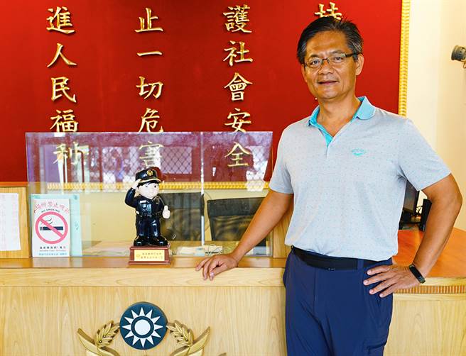 排湾族的许强生今年3月正式上任，成为高雄市第一个原住民籍侦查队队长。（摄影/李晓萍）