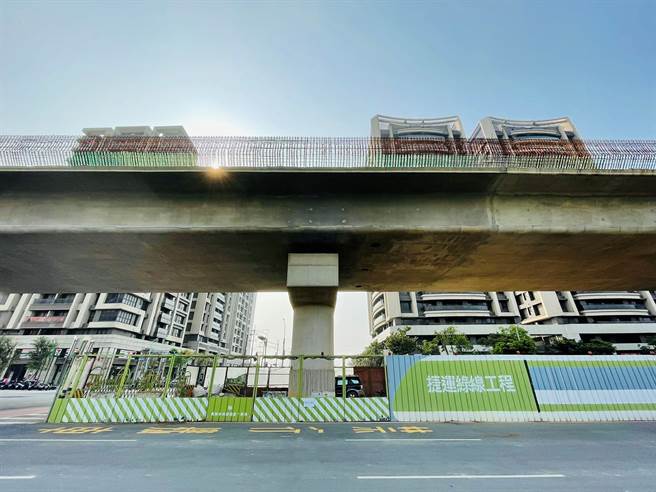 捷运绿线八德站施工中。(图/永庆房仲网提供)