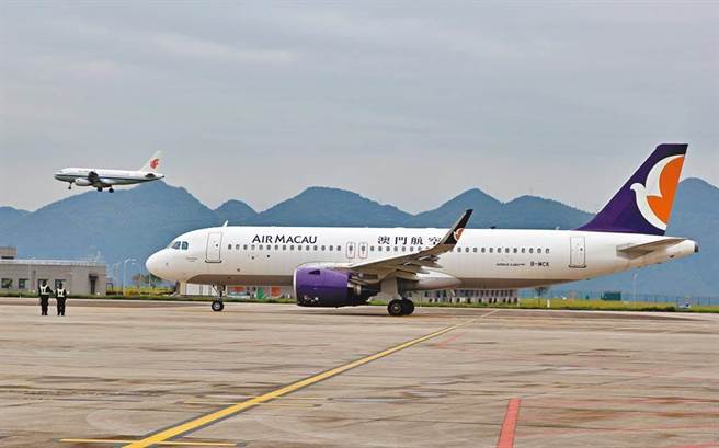 圖為重慶直飛澳門的澳門航空航班。（示意圖/中新社資料照）

