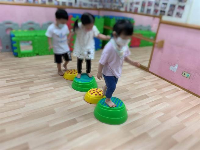 全国三级警戒，卫福部要求全台托婴中心停止收托，却未宣布停班，员工薪水、相关营运费仍需支出，生存备受考验。（照片/至善宝贝园托婴中心 提供）