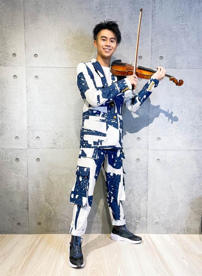 廖柏雅受邀参加远距Fashion Show。（喜鹊娱乐提供）