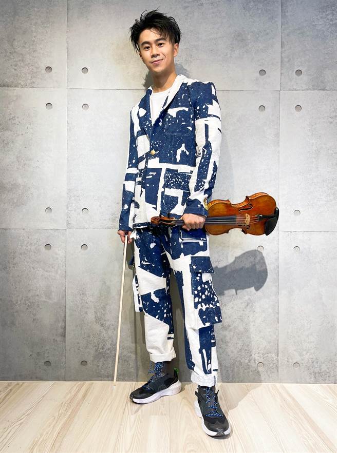 廖柏雅受邀参加远距Fashion Show。（喜鹊娱乐提供）