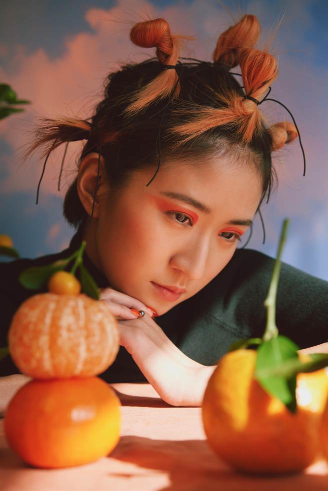 9m88近日推出新单曲〈Tell Me〉。（爵士宝贝提供）