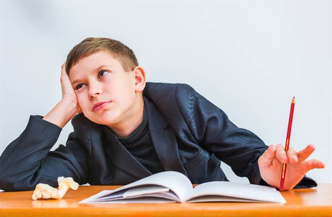 射手座、狮子座、双子座的人做事常常注意力不集中，散漫的处事态度总是难以完成目标。（图／Shutterstock）
