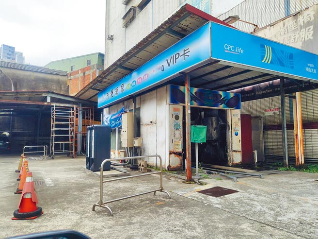 石门水库水位回升，桃园市长郑文灿宣布，洗车业者即日起恢復营业。（赖佑维摄）