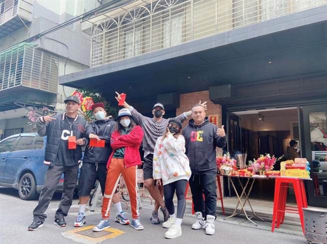 Boxing乐团、持修、安那都因疫情影响延后推出新作品。（摘自Boxing IG）