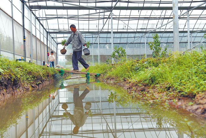 为解决大陆区域发展不平衡的问题，中共中央和大陆国务院10日发布《中共中央 国务院关于支持浙江高质量发展建设共同富裕示范区的意见》，以浙江作为推动「共同富裕」提供省域范例，盼能够为全国其他地方促进共同富裕探索路径、积累经验。（新华社）