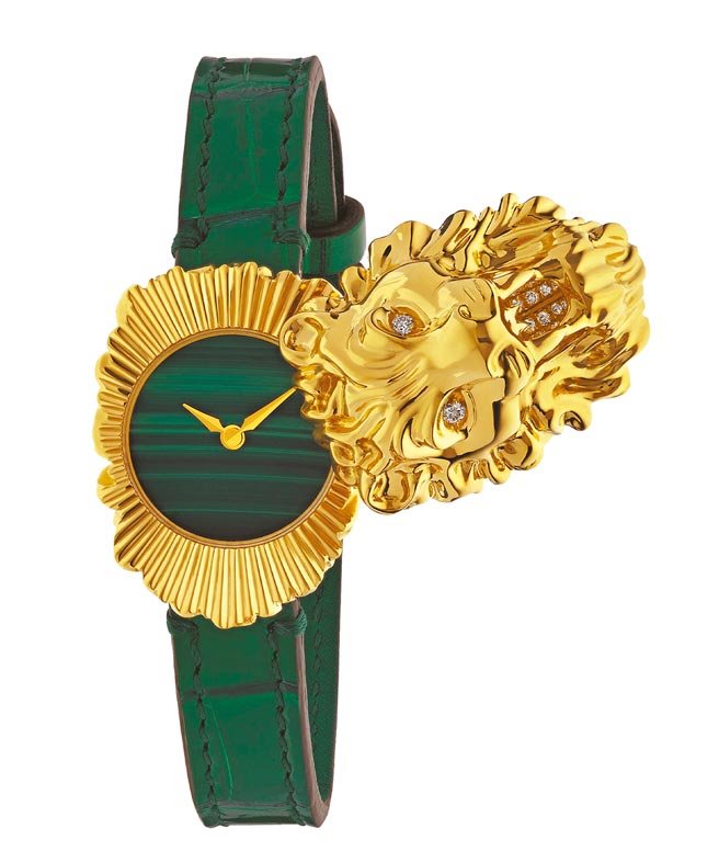 GUCCI融入金雕工艺的LIONHEAD孔雀石K金腕表，196万1000元。（GUCCI提供）