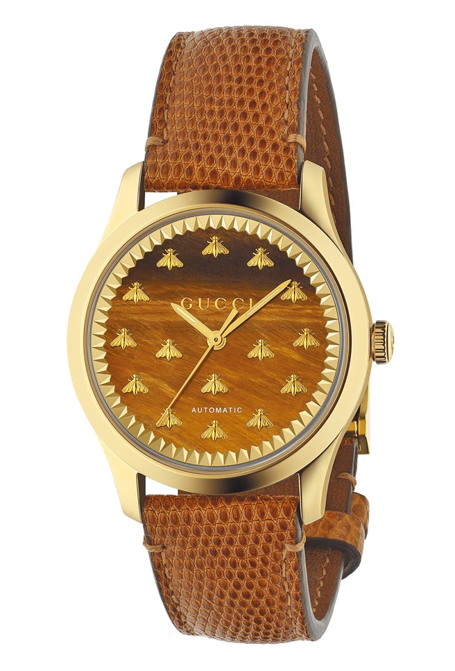 GUCCI G-TIMELESS MULTI BEE棕色虎眼石K金小蜜蜂腕表，58万9000元。（GUCCI提供）
