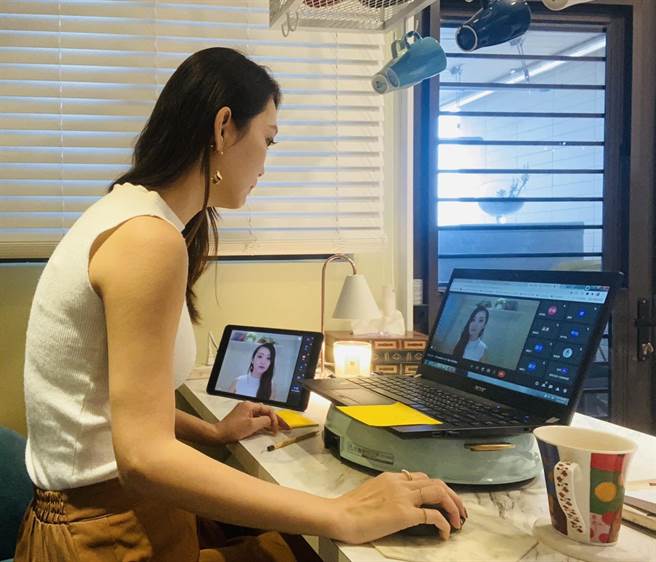 新北市教育局在YouTube频道推出「线上学习Easy go」，派出新北市国教辅导团25位专任辅导员陪伴老师，与教师分享各领域的线上课程教学。（新北市教育局提供）