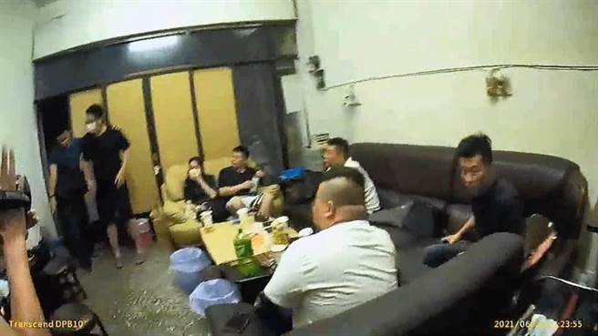 揪眾打手游，彰化市大埔路巷内开7张单。（彰化警分局提供／吴敏菁彰化传真）