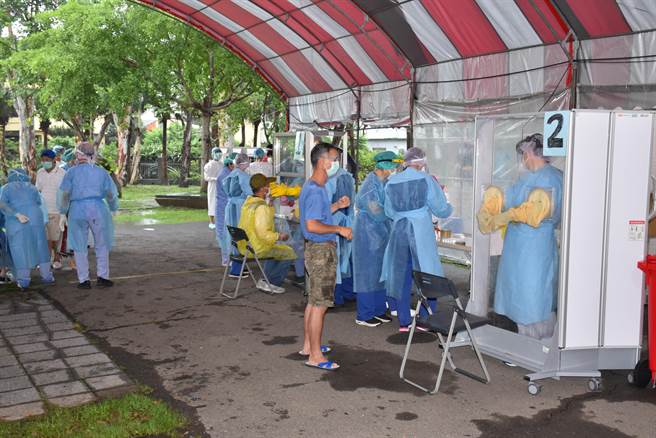 竹南顶埔里里快筛站靠着县府与慈济基金会全力设置。（谢明俊摄）