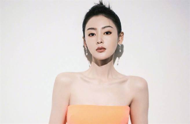 张天爱爆红后遭指背后有金主。(图／翻摄自微博)