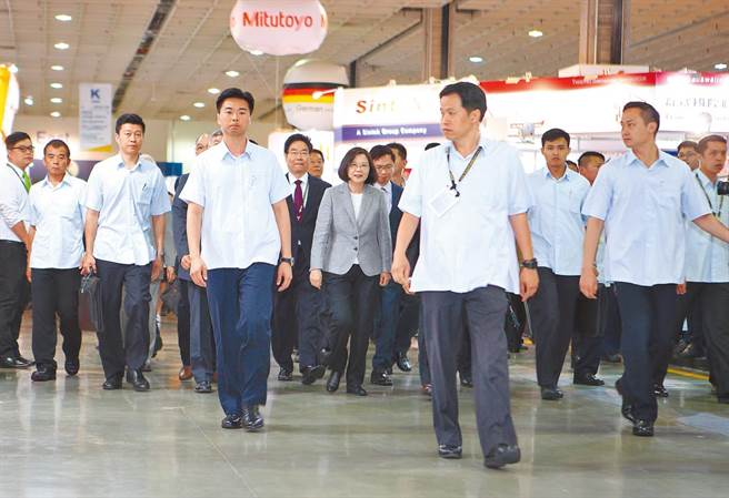 为避免正副总统染，，国安局特勤随扈已全数施打疫苗。(中时资料库)
