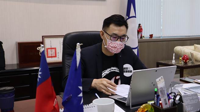 蔡政府砸8400亿元，国民党主席江启臣提议普发才是真的帮民眾。