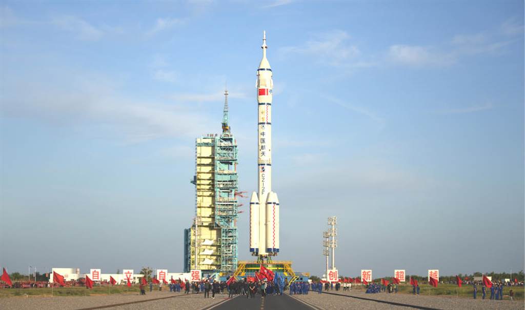 长征2F火箭-神舟12号已准备就绪,可能在本星期将带3名人员送入天和号核心舱。图/CNSA(photo:ChinaTimes)
