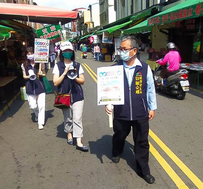 台中市政府經發局要求全市42處公有市場加強各項防疫工作。（台中市政府提供）