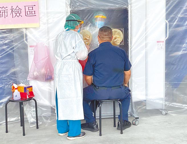 南投縣新冠肺炎確診連4天「嘉玲」，已完成社區快篩作業，疫苗將於16日開打，籲民眾準時避免群聚。（南投縣府提供／陳淑芬南投傳真）