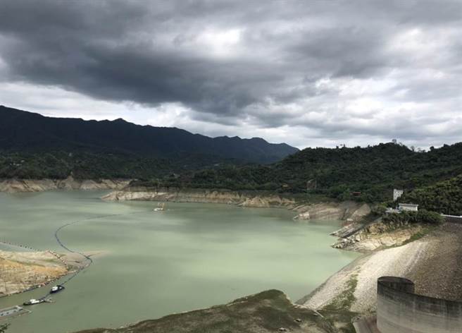 南部最大的曾文水库，甩开日前有效蓄水率仅5%的尷尬，重返20%。（南水局提供）