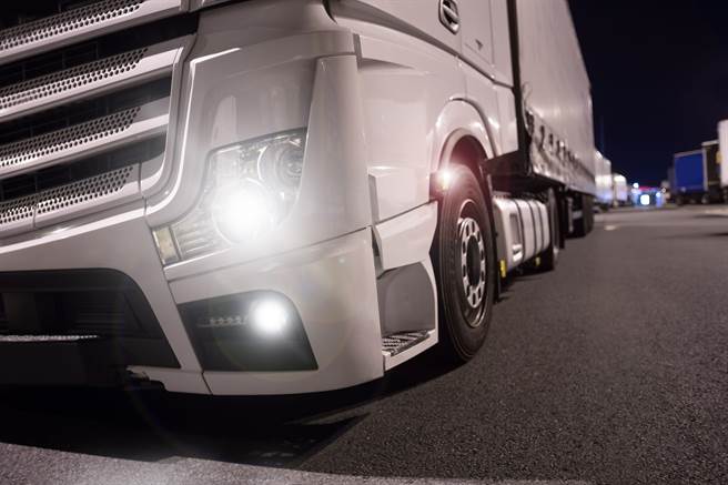 大陸今年端午假期的攬投快遞包裹量逾17.4億件。（shutterstock）