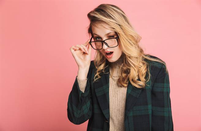 水瓶座、處女座、天蠍座的人天生聰明、個性細膩，擅長看透人心，因此很少吃虧或受騙。（圖／Shutterstock）
