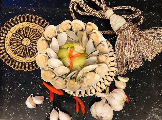 丝瓜炒文蛤(图片：新北市政府渔业及渔港事业管理处提供)