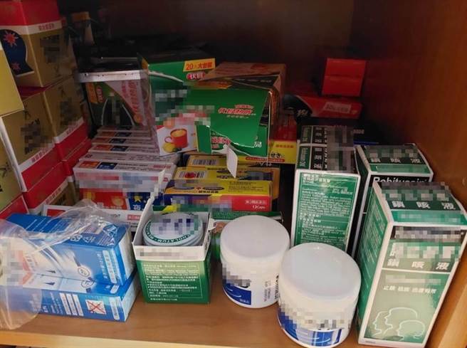 诈骗集团远赴北马其顿工作，担心水土不服还携带大量家常用药。（高雄地检署提供／袁庭尧高雄传真）