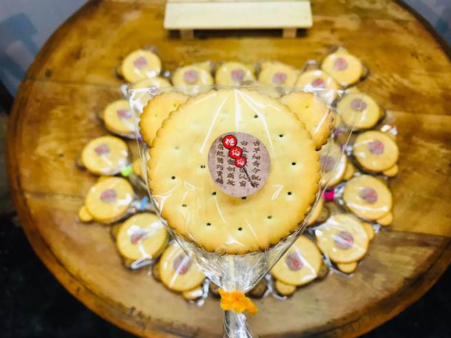 熊造型的麦芽饼。（糖伯伯提供／张毓翎台南传真）