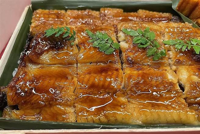 「渡邉」餐廳料理長渡邉信介料理鰻魚很受推崇，此次餐廳推出「鰻重極」外賣，讓熟客解饞。（ 圖／喜鵲娛樂）
