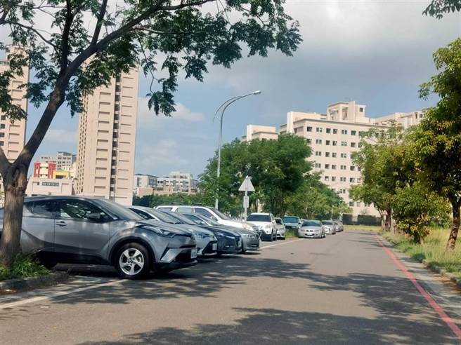 一名男子在桃园市一处与一名女子发生停车纠纷，出言骂了女方一句「婊子」遭告上法院。图为路边停车示意图，非当事新闻路段。（中时资料照）