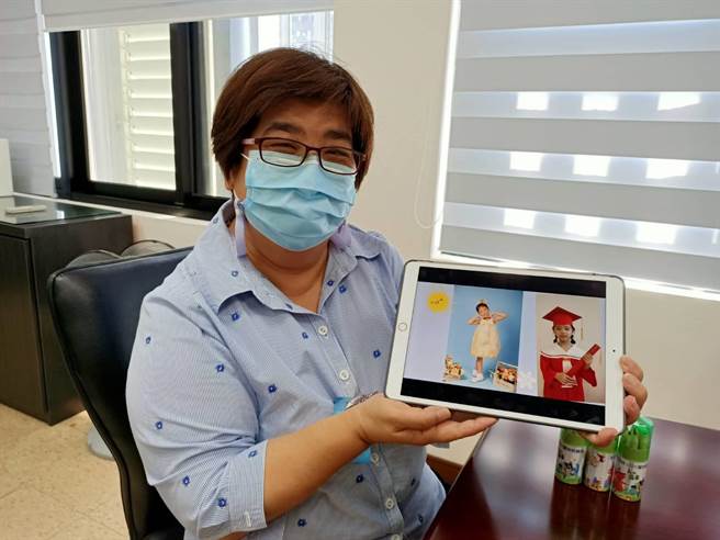 罗东镇长吴秋龄要帮镇立幼儿园毕业的每一个孩子制作一份「客制化的毕业典礼」。（胡健森摄）