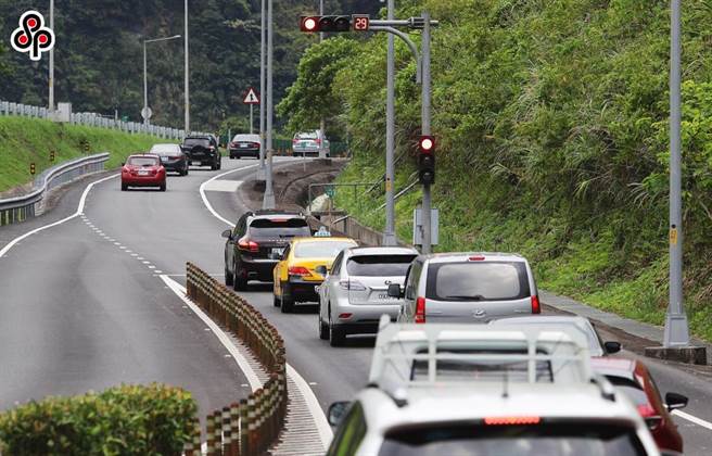 全國進入疫情第3級警戒後，國道5號交通量明顯減少，高公局取消6月20日、27日的北上高乘載管制。（本報資料照）