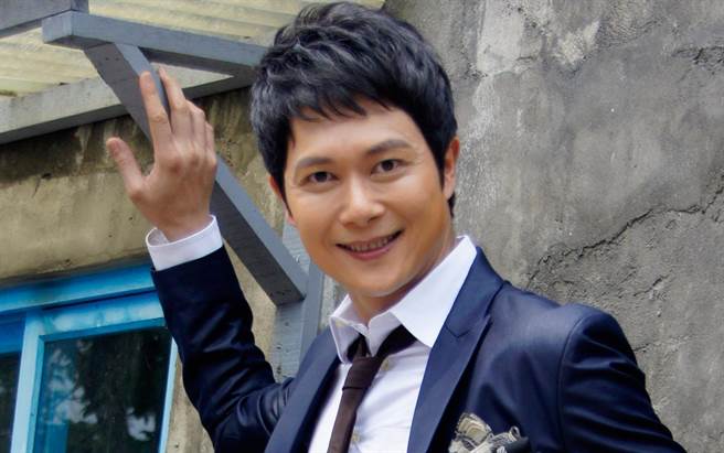 演员王灿拥有许多本土戏剧作品。（图/王灿 脸书）