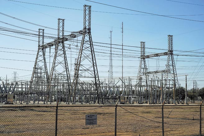 天氣炎熱使得德州電力供應，已呈現吃緊狀態。圖／路透