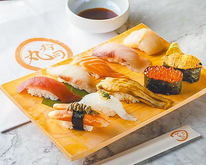 微风广场「丸寿司综合握寿司」，680元。（微风提供）