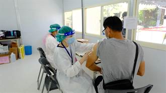竹東戲曲公園千人接種第二波疫苗 過程順暢完成