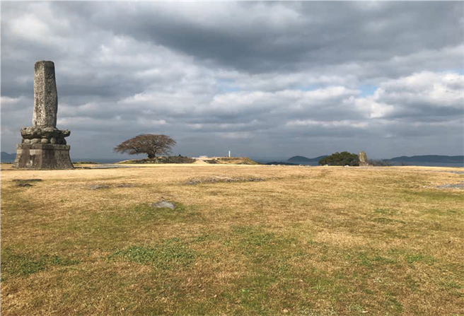 豐臣秀吉為實踐其朝鮮夢，於名護屋築城，圖為名護屋城本丸一帶。(圖/《從名城讀日本史》大塊文化 )