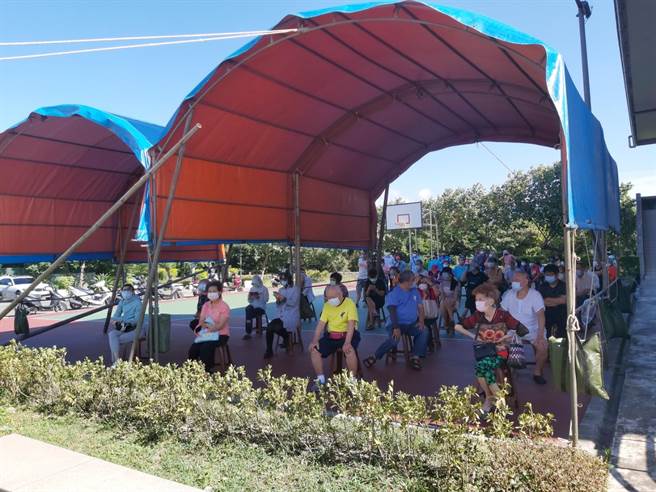 今天金山区持续扩大快筛。（金山区公所提供）