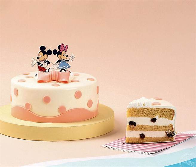 主厨特制的雪花夹馅，添加天然香草籽并拌入黑糖QQ，冷冻过后如冰淇淋般的冰凉绵密。(图片/业者提供)