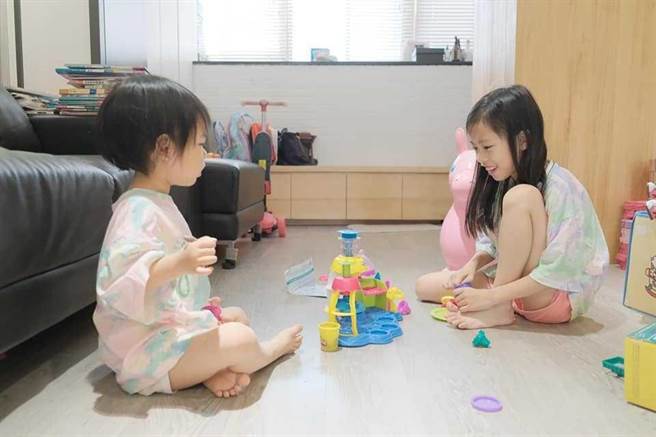 心理师建议家长可依照不同年龄的孩子，用不同方式增进亲子互动。（门诺医院提供／罗亦晽花莲传真）